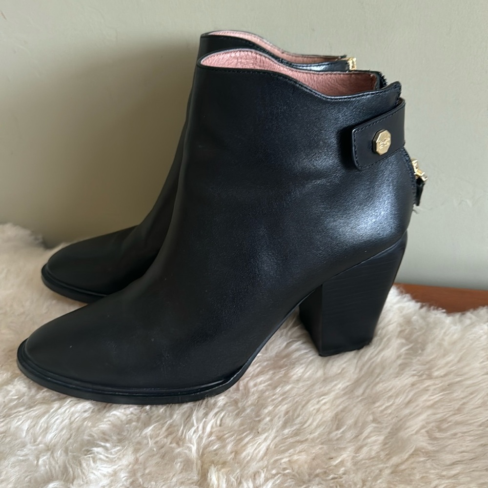 Louise et Cie booties size 8.5